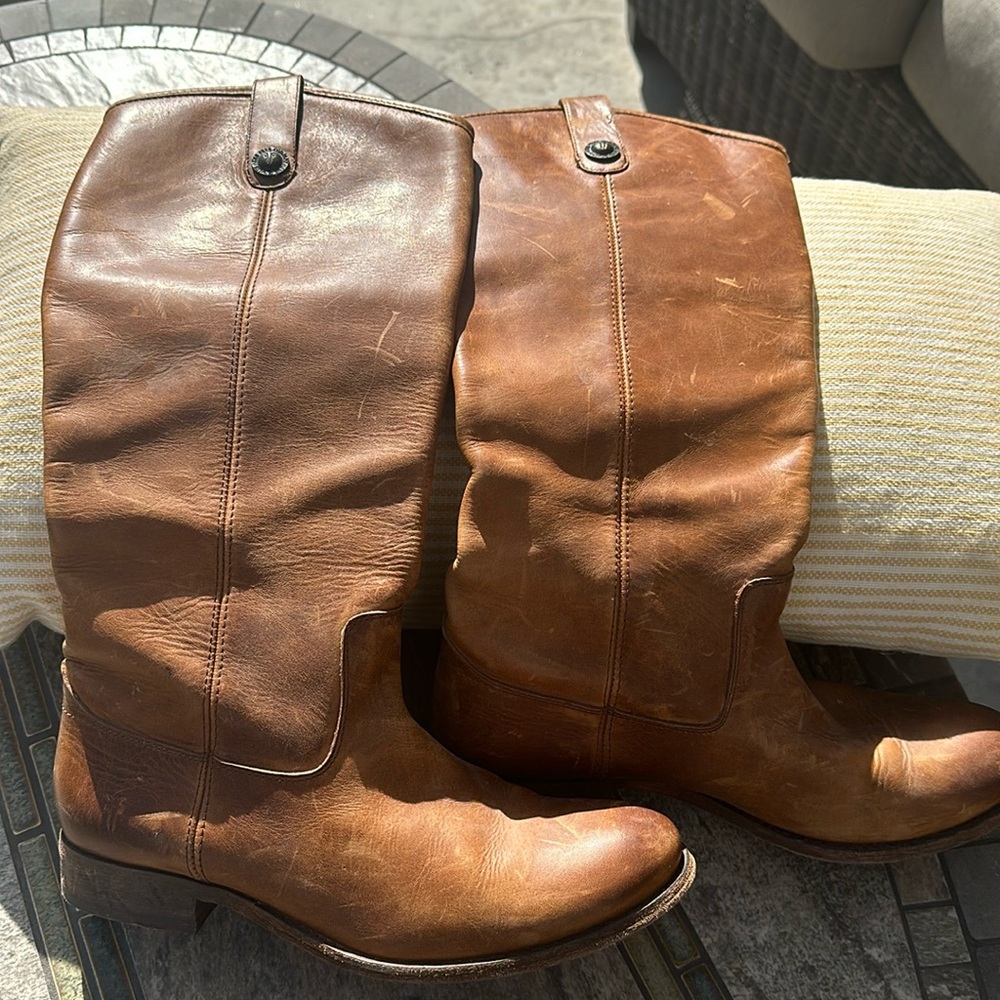 Original Frye melissa button boot size 8 1/2